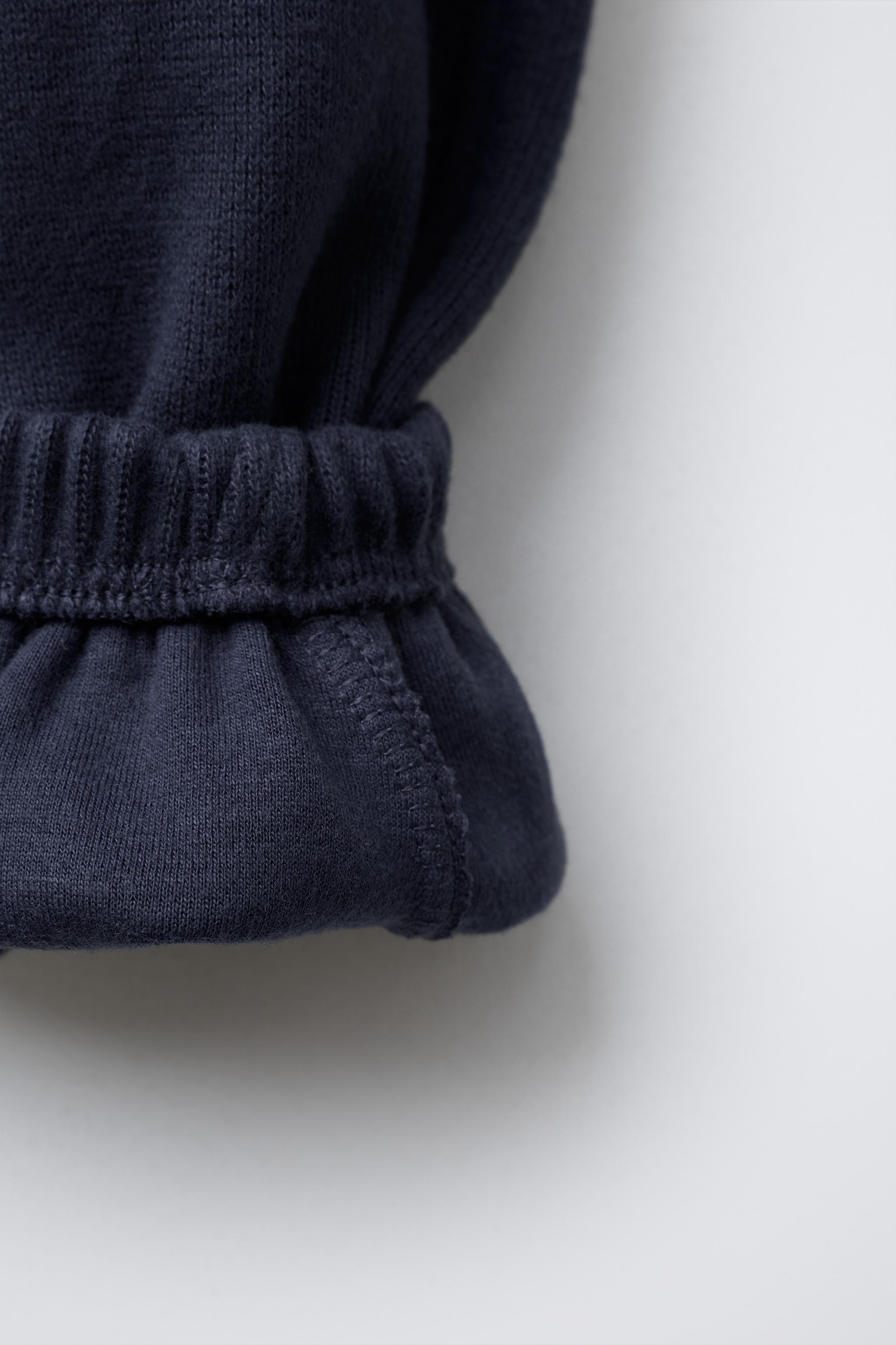 PLAIN JOGGING SWEATSHIRT AND JOGGER PANTS SET